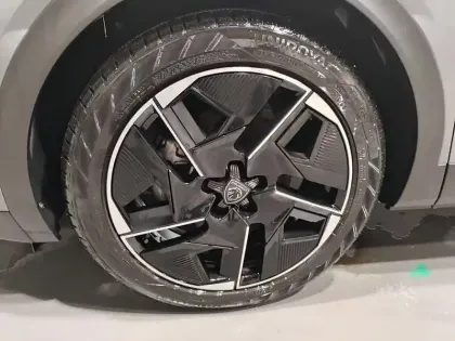 Photo 8 Peugeot 408  Hybrid 136 e-DCS6