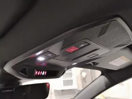 Photo 24 Peugeot 408  Hybrid 136 e-DCS6