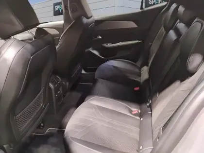 Photo 12 Peugeot 408  Hybrid 136 e-DCS6