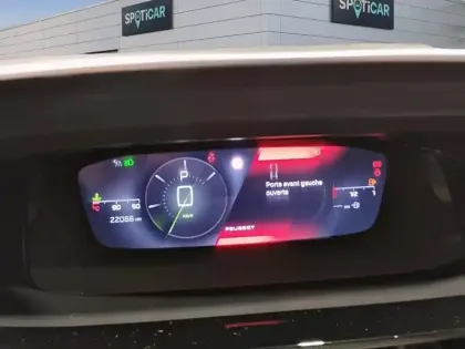 Photo 15 Peugeot 408  Hybrid 136 e-DCS6