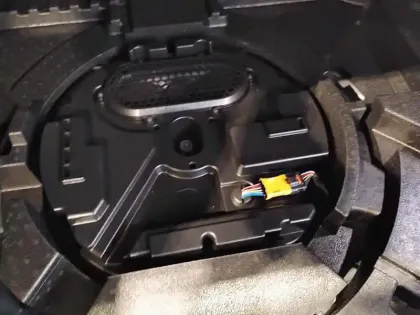 Photo 16 Peugeot 408  Hybrid 136 e-DCS6