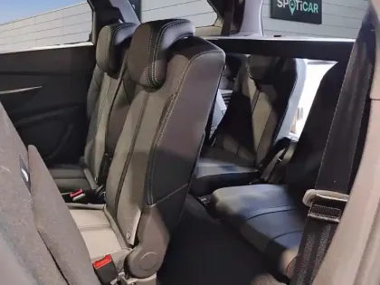 Photo 12 Peugeot 5008  Hybrid 136 e-DCS6