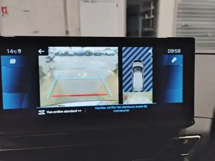 Photo 25 Peugeot 5008  Hybrid 136 e-DCS6