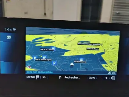 Photo 18 Peugeot 5008  Hybrid 136 e-DCS6