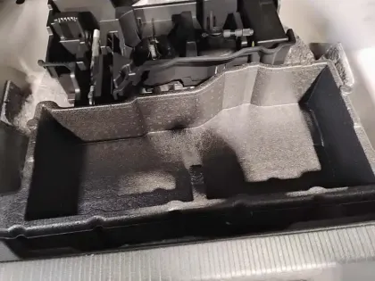 Photo 16 Peugeot 2008  PureTech 130 S&S BVM6