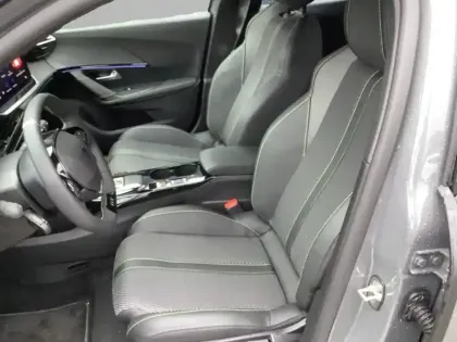 Photo 10 Peugeot 2008  Hybrid 145 e-DCS6