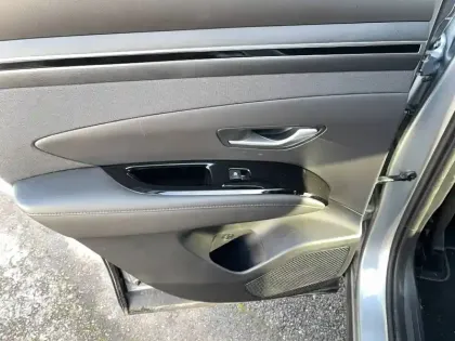 Photo 37 Hyundai Tucson  1.6 T-GDI 230 Hybrid BVA6