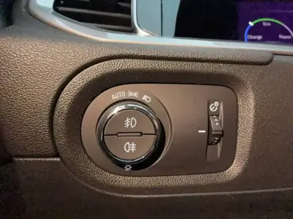 Photo 20 Opel Grandland  1.2 Turbo Hybrid 136 ch e-DCT6