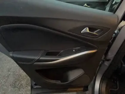 Photo 39 Opel Grandland  1.2 Turbo Hybrid 136 ch e-DCT6