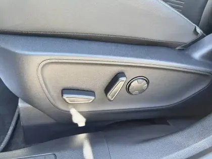 Photo 16 Ford Kuga  2.5 Duratec 183 ch FHEV I-AWD Powershift