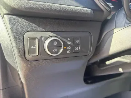 Photo 18 Ford Kuga  2.5 Duratec 183 ch FHEV I-AWD Powershift