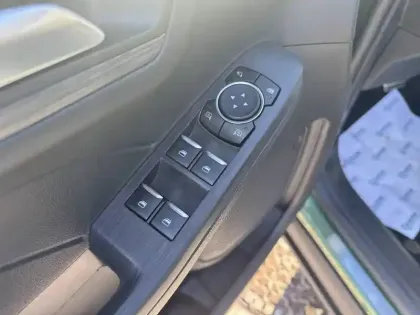 Photo 15 Ford Kuga  2.5 Duratec 183 ch FHEV I-AWD Powershift