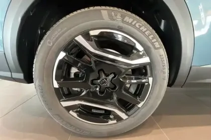 Photo 31 Peugeot 5008  Electrique 210 ch 73 kWh