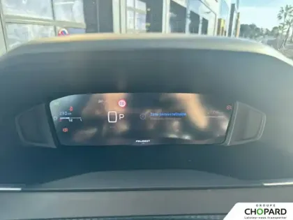 Photo 20 Peugeot 2008  Hybrid 136 e-DCS6