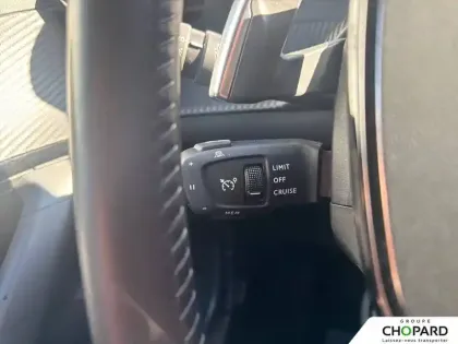 Photo 17 Peugeot 2008  Hybrid 136 e-DCS6