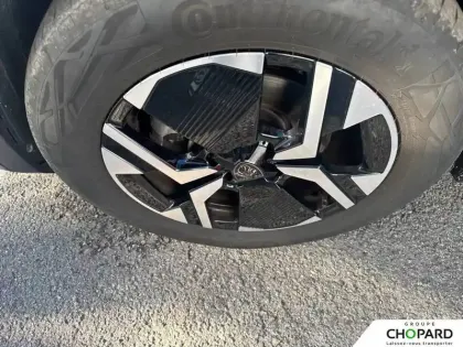 Photo 11 Peugeot 2008  Hybrid 136 e-DCS6