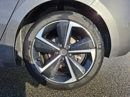 Photo 15 Opel Astra  1.5 Diesel 130 ch BVA8