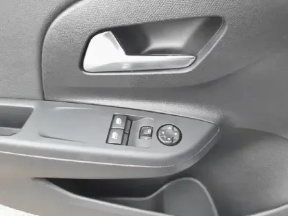 Photo 19 Opel Corsa  1.2 75 ch BVM5 Elegance Business