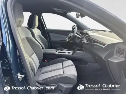 Photo 8 Opel Grandland  1.2 Turbo Hybrid 145 ch e-DCT6 GS