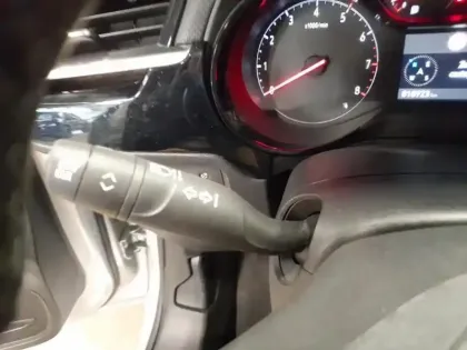 Photo 16 Opel Corsa  1.2 75 ch BVM5 Elegance Business