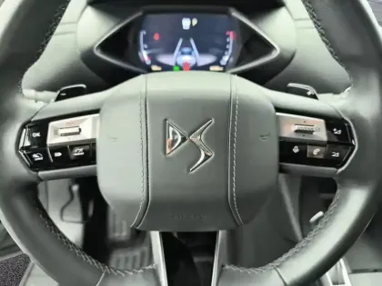 Photo 18 DS DS 3  PureTech 130 EAT8 Rivoli