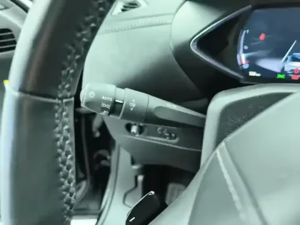 Photo 17 DS DS 3  PureTech 130 EAT8 Rivoli