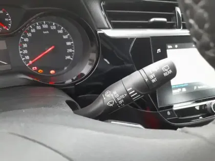 Photo 17 Opel Corsa  1.2 75 ch BVM5 Elegance Business