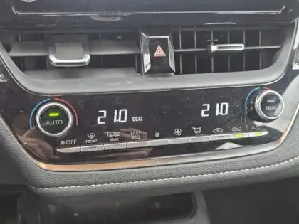 Photo 18 Toyota Corolla Hybride 122h Dynamic