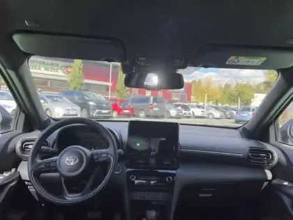 Photo 10 Toyota Yaris Hybride 1.5 HYBRID 130H DESIGN MY25