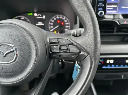 Photo 15 Mazda 2 Hybrid 1.5 116ch Pure