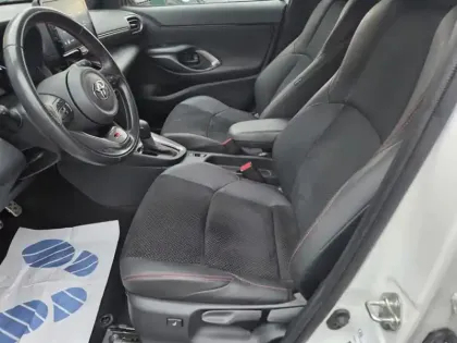 Photo 11 Toyota Yaris Hybride 116h GR Sport