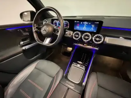 Photo 11 Mercedes GLB 200 d AMG Line