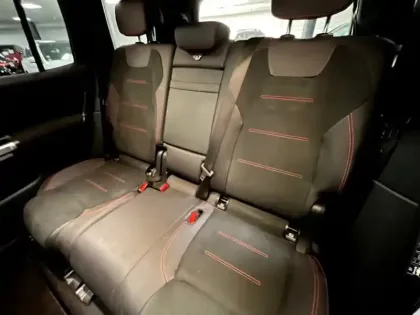 Photo 13 Mercedes GLB 200 d AMG Line