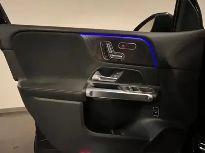 Photo 16 Mercedes GLB 200 d AMG Line