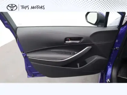 Photo 10 Toyota Corolla Hybride 140ch Design