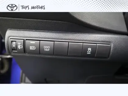 Photo 12 Toyota Corolla Hybride 140ch Design