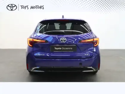 Photo 6 Toyota Corolla Hybride 140ch Design