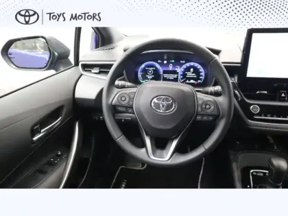 Photo 16 Toyota Corolla Hybride 140ch Design