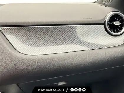 Photo 17 Mercedes GLA 200 d AMG Line