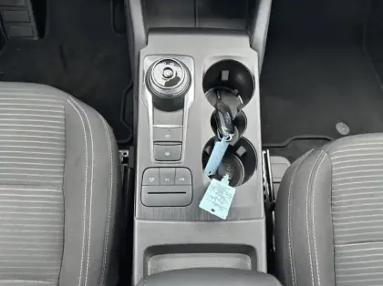 Photo 7 Ford Kuga 2.5 Duratec 225ch PHEV Titanium BVA