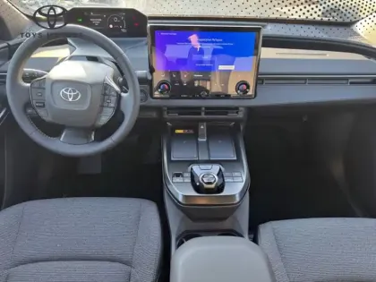 Photo 8 Toyota Bz4x Grande Autonomie Design BREAK 5P