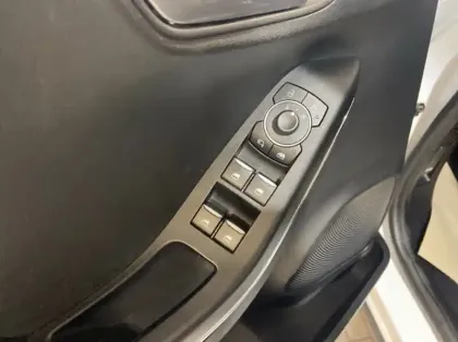 Photo 5 Ford Puma 1.0 Flexifuel 125ch S&S mHEV ST-Line X