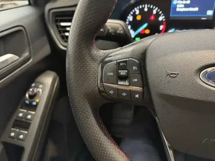 Photo 16 Ford Focus SW 1.0 Flexifuel 125ch mHEV ST-Line