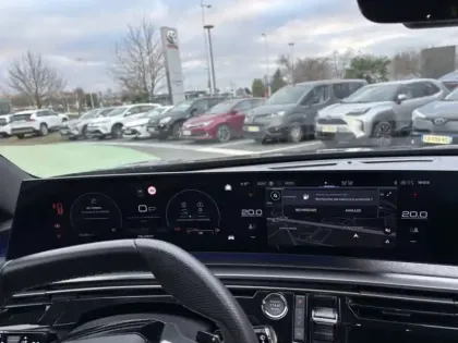 Photo 21 Peugeot 5008 Hybrid 136 GT 1.2 ch 6 rapports, Hybride6