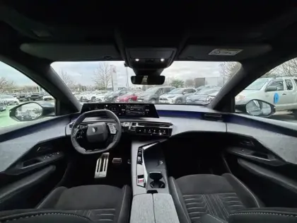 Photo 10 Peugeot 5008 Hybrid 136 GT 1.2 ch 6 rapports, Hybride6