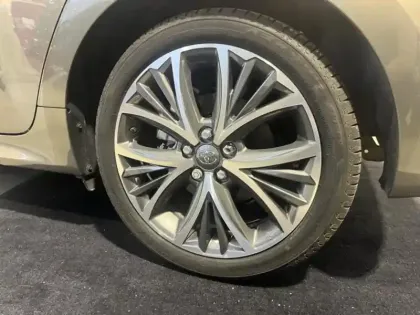 Photo 29 Toyota Yaris  116h Collection 5p Pack Techno