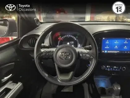 Photo 8 Toyota Yaris  116h Collection 5p Pack Techno