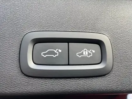 Photo 12 Volvo Xc40  B3 163ch Plus DCT 7