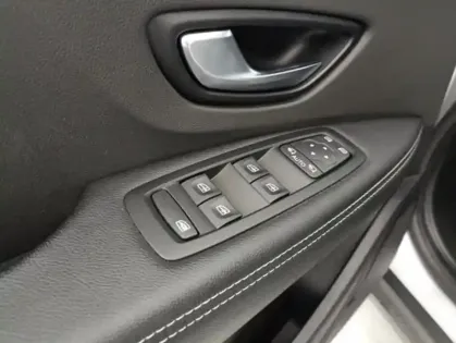 Photo 14 Renault Scenic  Business TCe 140 - 21