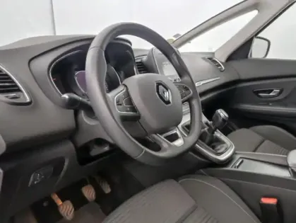 Photo 13 Renault Scenic  Business TCe 140 - 21